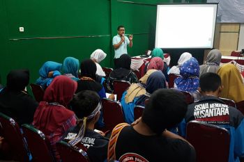 Kunjungan SMN di Aloe Vera Center