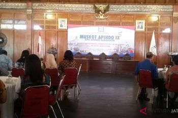 Apindo kurangi ketergantungan bahan baku impor