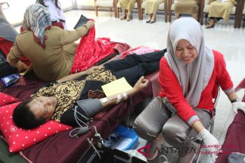 PMI Surakarta berangkatkan 11 sukarelawan ke Lombok