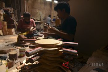 Produksi Bet pingpong meningkat