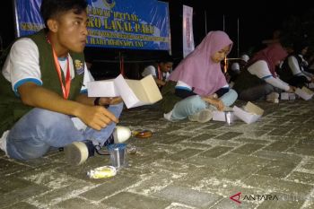 Peserta SMN Babel diajari disiplin militer di Lanal Palu