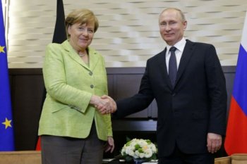 Putin mengundang Merkel ke Rusia untuk bicarakan krisis Timur Tengah