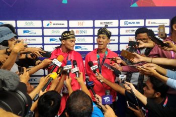 Asian Games (pencak silat) - Indonesian  gold medalist duo dedicates victory to Lombok eart