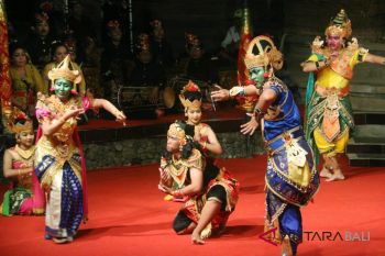 Garapan "Martalangu" eksplorasi cerita panji dalam topeng