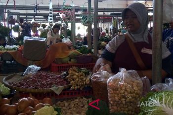 Curah hujan tinggi, harga cabai merangkak naik