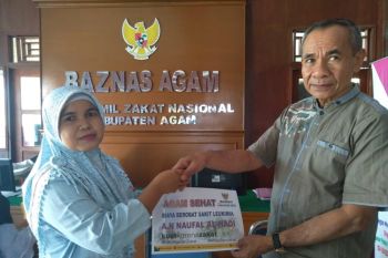 Baznas Agam salurkan zakat Rp2,39 miliar