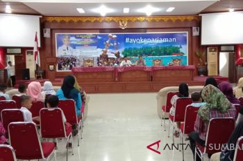 Turut cerdaskan generasi muda, Keluarga Intelektual Paiaman bagikan buku gratis