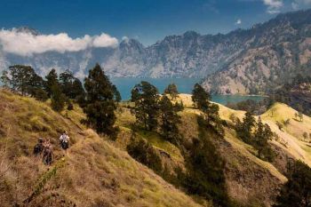 Warga minta jalur utara Rinjani di buka