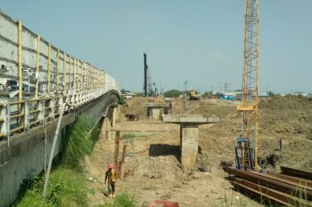 Progres pembangunan Jembatan Tanggulangin Kudus capai 15 persen