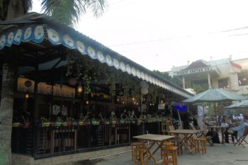 Meeting berkesan di Meet Up Cafe &amp; Resto