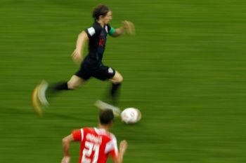 Klaim Modric akan bertahan di Real Madrid, kata Lopetegui
