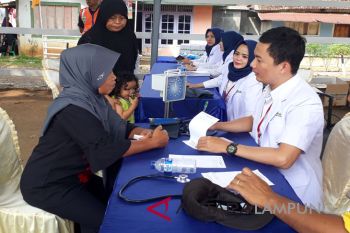 PT KAI Tanjungkarang kembali gelar pengobatan gratis