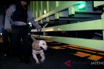 Polisi razia narkoba di Pelabuhan Tanjung Emas Semarang