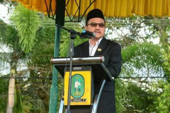 Pj. Bupati Shalat Ied di lapangan Sinjai Bersatu
