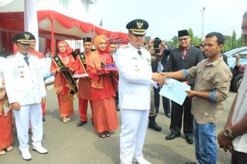 Pemkab Dharmasraya ajak Suku Anak Dalam tidak nomaden