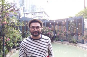 Surya berperan sebagai mantannya Milly di "Milly &amp; Mamet"