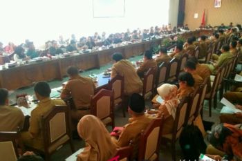 Pemprov dipaksa naikkan pendapatan lain-lain jadi Rp450 miliar