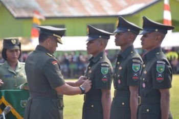 Kasdam Cenderawasih lantik 433 prajurit Tamtama TNI AD