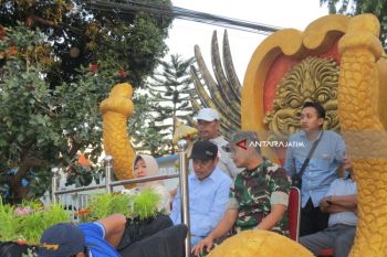 Parade Mobil Hias