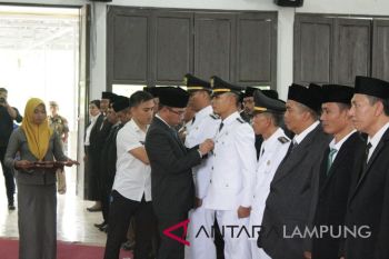 Bupati Waykanan lantik 93 pejabat Administrator dan Pengawas
