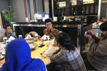 Masyarakat diminta jangan berlebihan terkait 9 September
