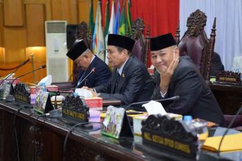DPRD gelar paripurna atas jawaban gubernur tentang APBD Perubahan