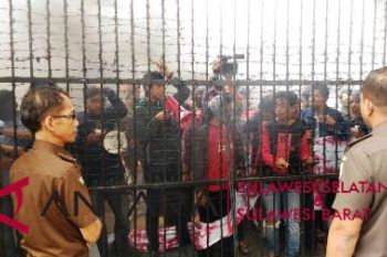 Mahasiswa minta pimpinan kejaksaan proses jaksa pemeras