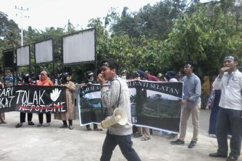 FAN-PS mengindikasikan Pansel-walinagari "bermain" dalam rekturmen perangkat