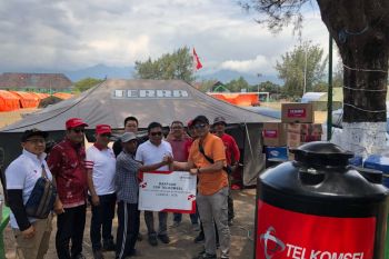 Telkomsel bangun enam sumur bor untuk pengungsi