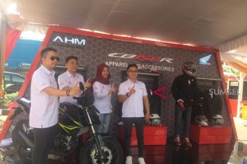 Honda luncurkan CB150 Streetfire &amp; New Honda CBR250R