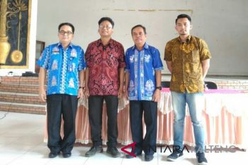 Pengelola PLTS terpusat Barito Selatan diberi bimbingan teknis