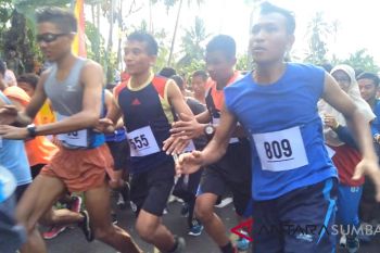 KPU Padang Pariaman manfaatkan lomba maraton sosialisasi pemilu