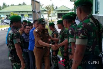 Bupati Natuna berharap TNI bersinergi dengan masyarakat