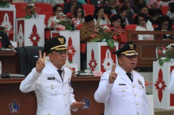 Resmi Dilantik, Roring Bersama Dondokambey Siap Jalankan Amanah Rakyat Minahasa