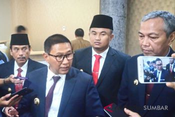 Gubernur enggan komentari sejumlah kepala daerah di Sumbar dukung Jokowi