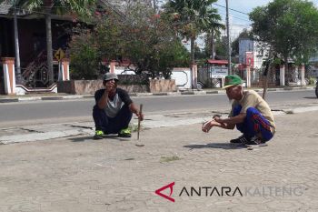 Kaum milenial Seruyan enggan ikut lomba olahraga tradisional Seruyan