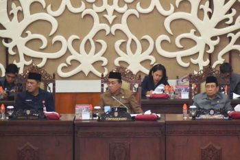 Seluruh fraksi pendukung DPRD Kalteng setuju Raperda APBD-P 2018