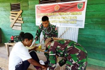 Yonif RK 644 gelar pengobatan gratis di Monggoefi