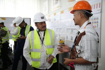Caterpillar kesulitan impor bahan baku