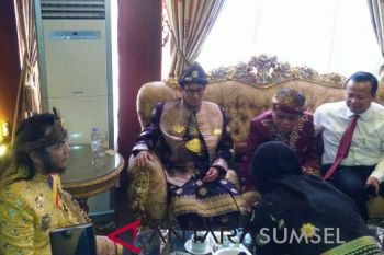 Sandiaga bersama Zulkifli cicipi kuliner Solo