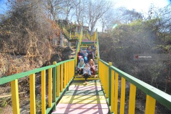 Percantik Wisata Pantai Jumiang