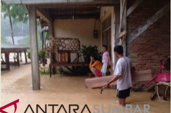 Bencana di sejumlah titik akibat hujan lebat guyur Sijunjung