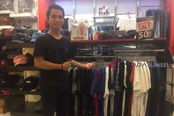 Diskon hingga 50 persen di Planet Surf PIM