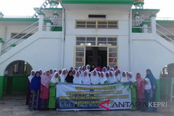 SMAN 1 Singkep gelar taklim bersama PHBI