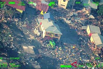 Rangkaian gempa dan tsunami di Sulawesi