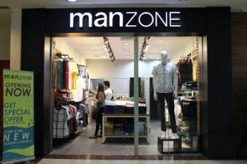 Tenant MaRI Makassar sambut Hari Batik Nasional