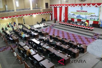 Komisi I desak gubernur pecat ASN korupsi