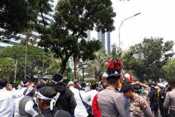 Setelah Sumbar, pegawai honorer Jakarta juga demo tuntut jadi PNS