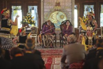 Peringatan berdirinya Keraton Kasunanan Surakarta