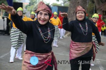 Pesta Tabuik, salah satu kegiatan yang melibatkan lansia di Pariaman